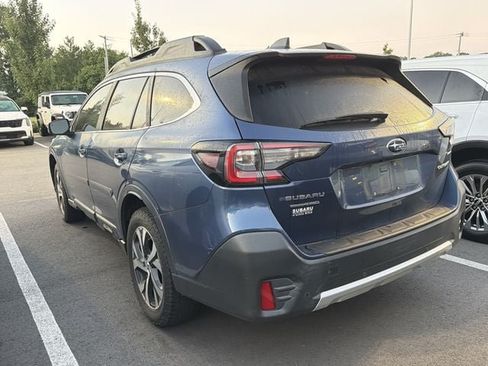 Used 2022 Subaru Outback Limited AWD/4WD image 5