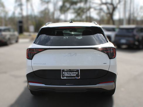 New 2026 Kia Sportage AWD Hybrid image 8