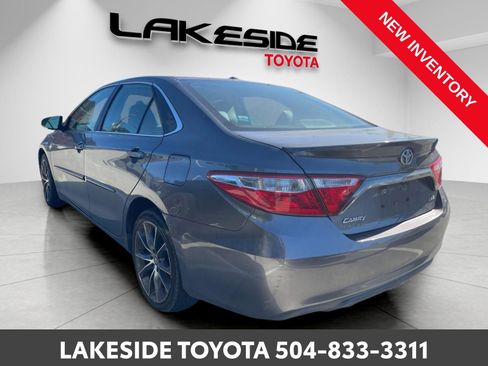 Used 2015 Toyota Camry XSE w/ Moonroof Package image 5