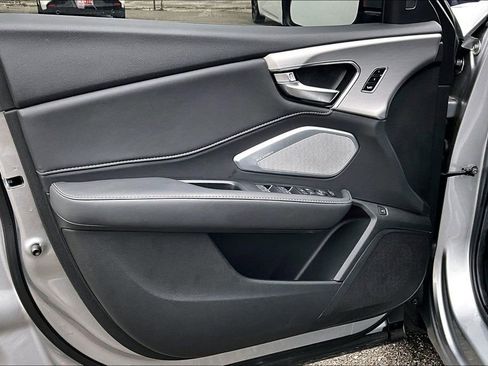 Used 2025 Acura RDX w/ Technology Package image 24