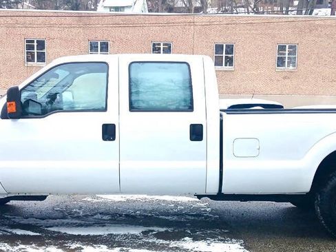 Used 2016 Ford F250 XL w/ Power Equipment Group image 2