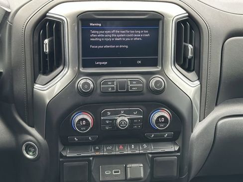 Used 2021 Chevrolet Silverado 1500 LT AWD/4WD image 17