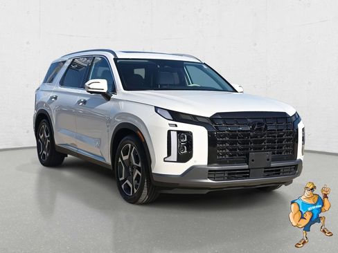 Used 2023 Hyundai Palisade Limited image 3