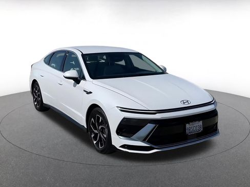 Used 2025 Hyundai Sonata SEL image 3