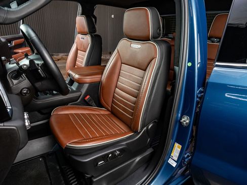 Used 2025 GMC Sierra 1500 Denali Ultimate image 30