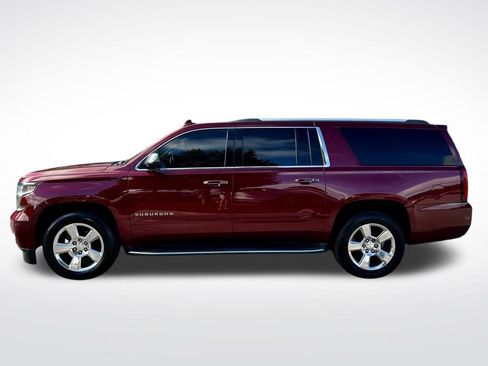 Used 2020 Chevrolet Suburban Premier image 8
