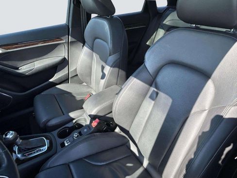 Used 2018 Audi Q3 2.0T Premium Plus AWD/4WD image 19