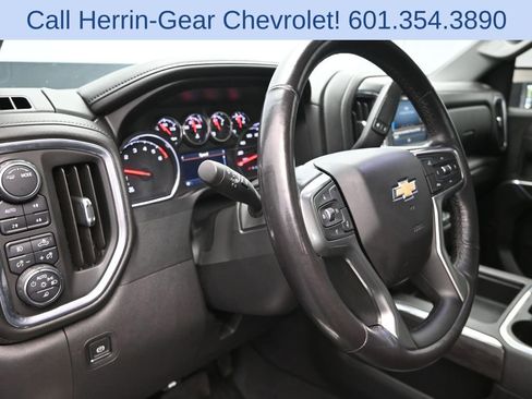 Used 2021 Chevrolet Silverado 1500 LTZ AWD/4WD image 12