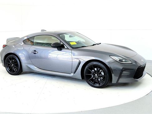 Used 2023 Toyota GR86 Premium w/ ALL Weather Mat Package (TMS) RWD image 7