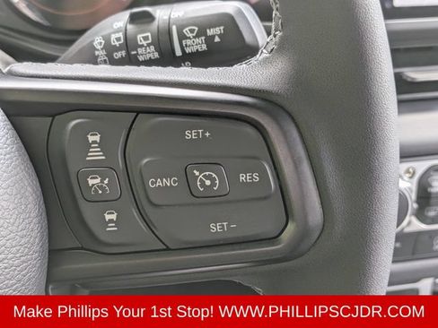 Certified 2025 Jeep Wrangler Unlimited Rubicon AWD/4WD image 26