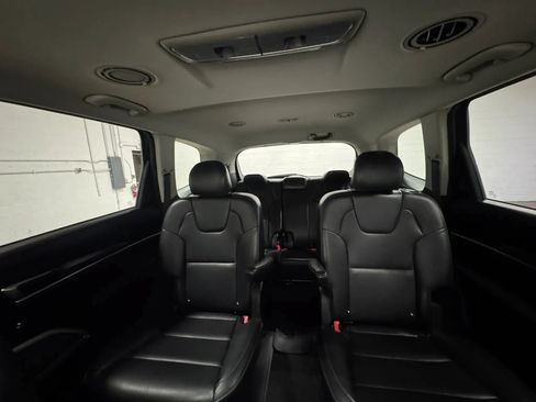 Used 2020 Kia Telluride S FWD image 42