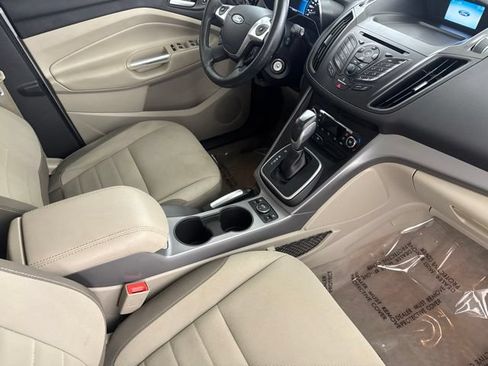 Used 2015 Ford C-MAX SE w/ Winter Package FWD image 23