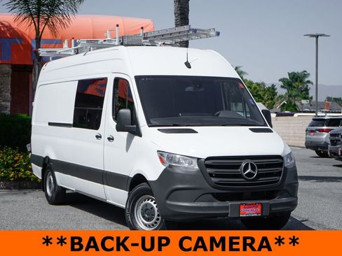 Used 2019 Mercedes-Benz Sprinter 170 Cargo image 2