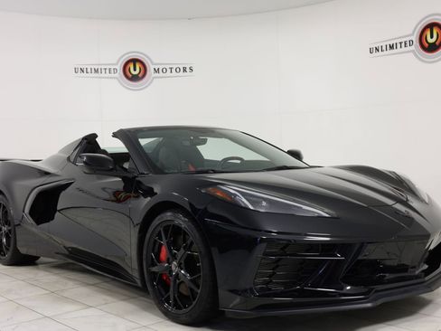 Used 2022 Chevrolet Corvette Stingray Premium Conv w/ Z51 Performance Package RWD image 34