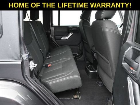 Used 2017 Jeep Wrangler Unlimited Sahara w/ Max Tow Package AWD/4WD image 38