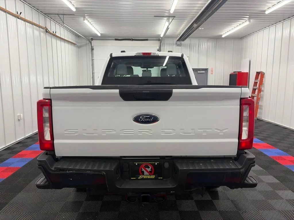 Used 2023 Ford F250 XL w/ XL Off-Road Package AWD/4WD image 4