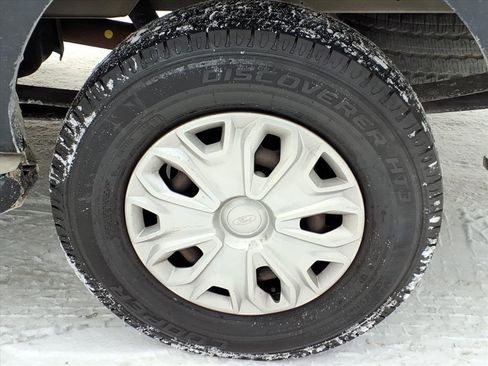 Used 2019 Ford Transit 250 130 Low Roof w/ Exterior Upgrade Package image 7