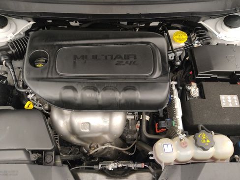 Used 2023 Jeep Cherokee Altitude Lux AWD/4WD image 30