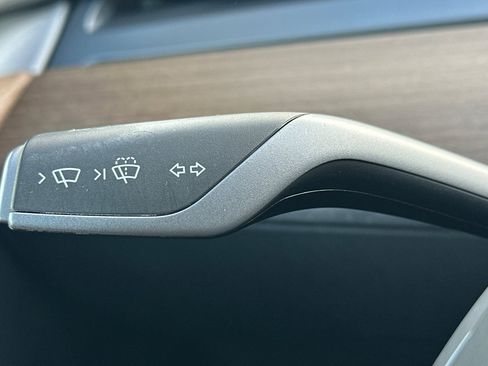 Used 2023 Tesla Model 3 Standard Range image 36