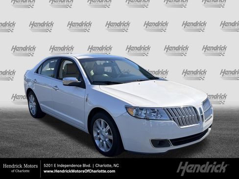 Used 2012 Lincoln MKZ FWD image 1