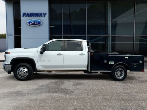 Used 2024 Chevrolet Silverado 3500 LT w/ Convenience Package AWD/4WD image 7