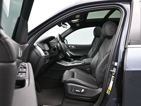 Used 2022 BMW X5 xDrive45e w/ Climate Comfort Package AWD/4WD image 9