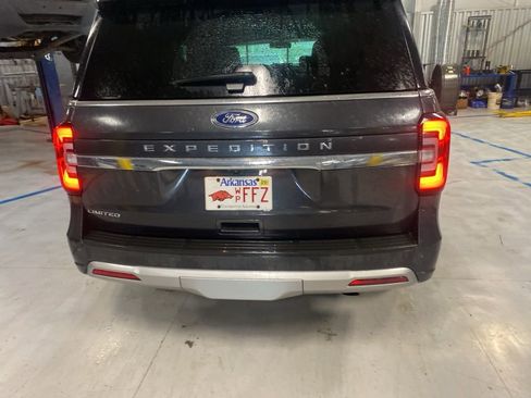 Used 2023 Ford Expedition Limited RWD image 6