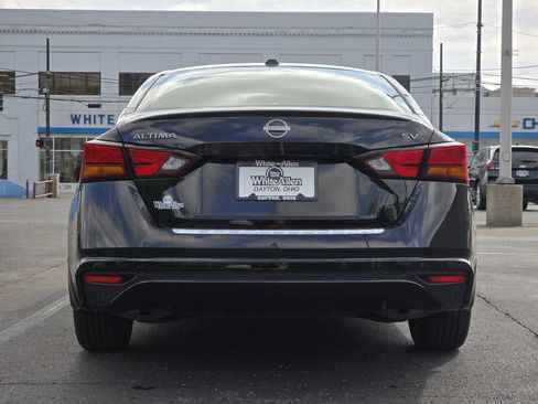 Used 2023 Nissan Altima 2.5 SV FWD image 19