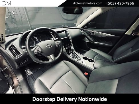 Used 2017 INFINITI Q50 3.0t Premium RWD image 16
