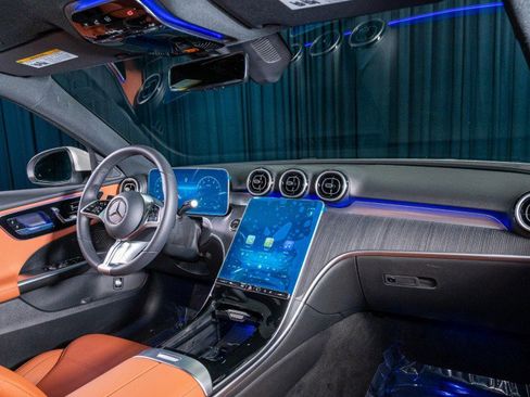 Certified 2025 Mercedes-Benz C 300 Sedan image 4