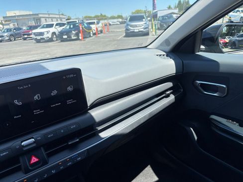 Used 2025 Kia K4 FWD image 35