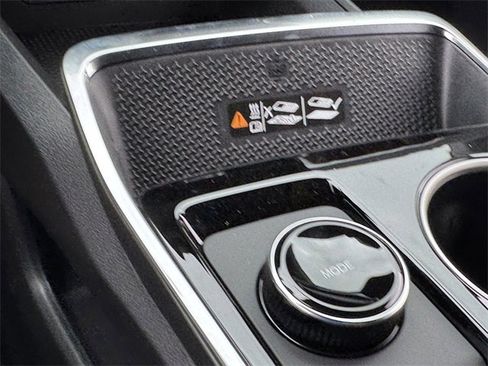 New 2026 Chevrolet Equinox LT w/ Convenience Package II image 16