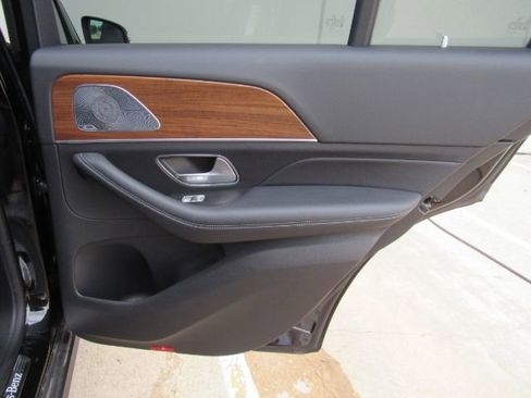 Used 2021 Mercedes-Benz GLE 350 w/ Premium Package image 24