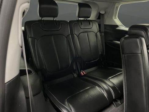 Used 2021 Jeep Grand Cherokee L Limited image 32