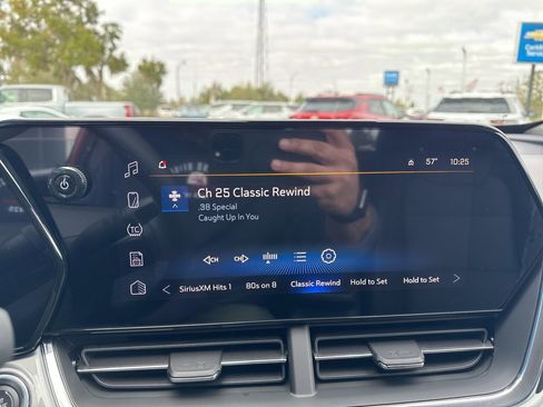 New 2026 Chevrolet Trax LT image 14