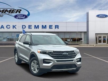 Certified 2022 Ford Explorer XLT w/ Equipment Group 202A
