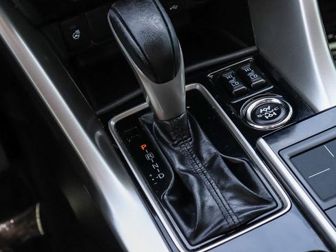 Used 2019 Mitsubishi Eclipse Cross SEL AWD/4WD image 20