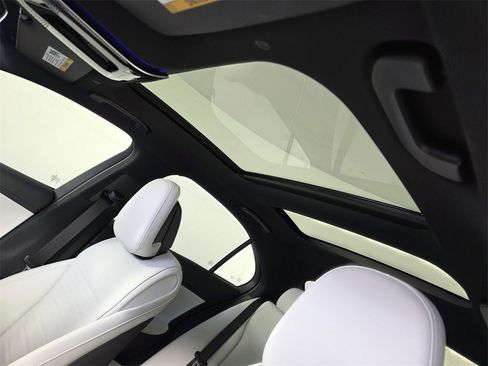 Used 2025 Mercedes-Benz C 300 C 300 image 12