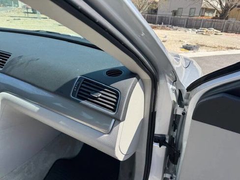 Used 2015 Volkswagen Passat 1.8T Limited Edition image 21