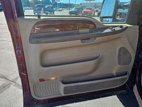 Used 2000 Ford F250 4x4 SuperCab Super Duty image 9