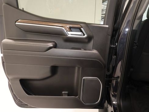 Certified 2023 Chevrolet Silverado 1500 LT Trail Boss w/ LPO, Dark Essentials Package AWD/4WD image 21