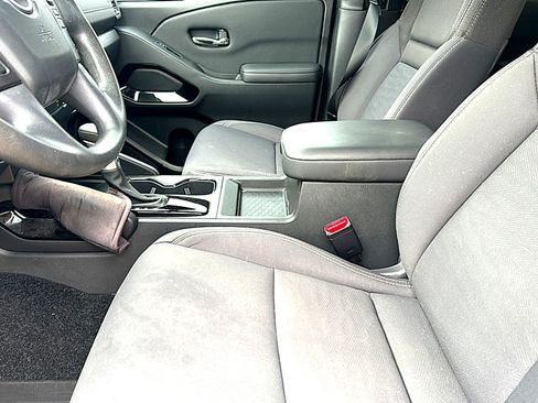 Used 2023 Nissan Frontier SV w/ Midnight Edition Package image 13