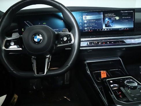 Used 2025 BMW 740i xDrive image 14