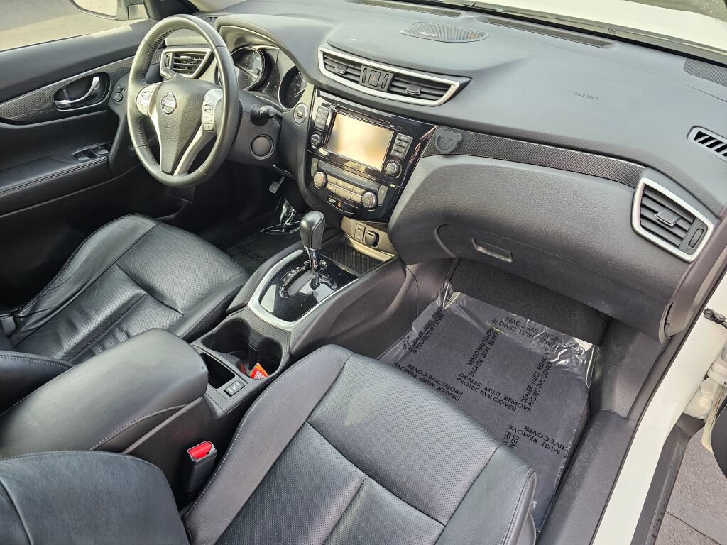 Used 2015 Nissan Rogue SL AWD/4WD image 11