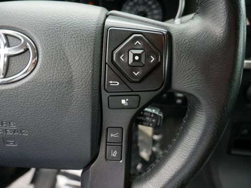 Used 2018 Toyota Sequoia TRD Sport AWD/4WD image 28