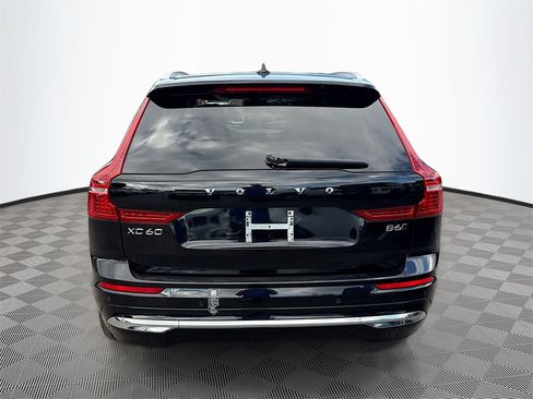Used 2023 Volvo XC60 B6 Ultimate image 7