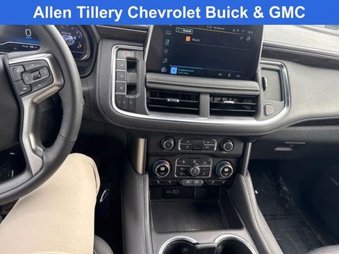 Used 2024 Chevrolet Tahoe Z71 w/ Luxury Package image 14