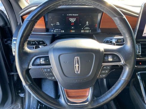 Used 2019 Lincoln Navigator Reserve image 10