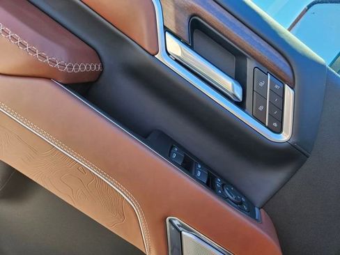 New 2026 GMC Sierra 2500 Denali Ultimate image 11