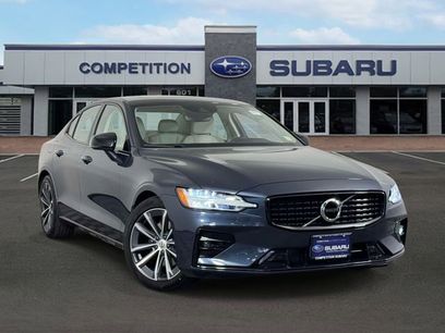 Used 2022 Volvo S60 B5 Momentum w/ Premium Package